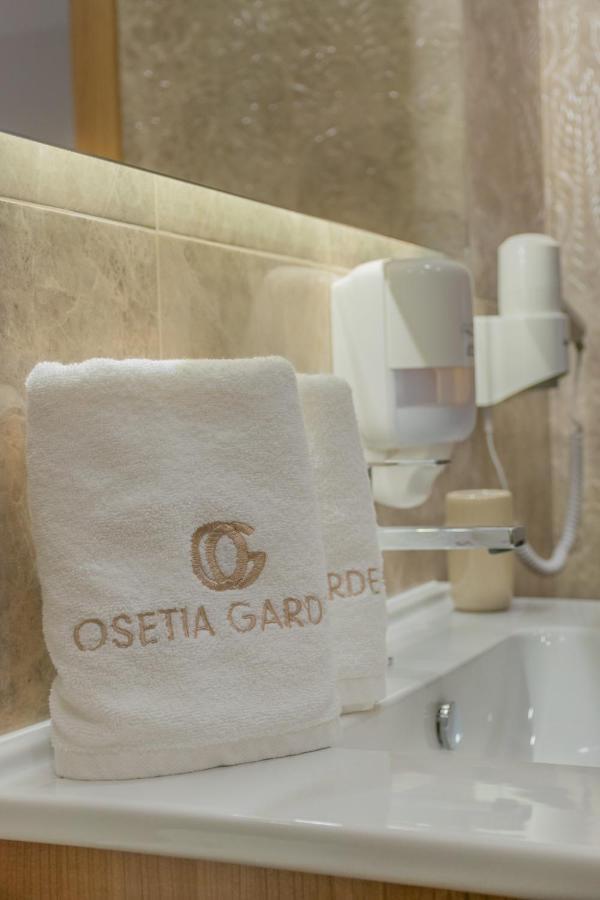 Hotel Osetia Garden Momchilgrado Exterior foto